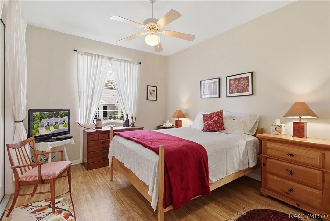 6714 East Waybridge Court Inverness, FL 34452 - Photo 24 of 47 Primary Bedroom