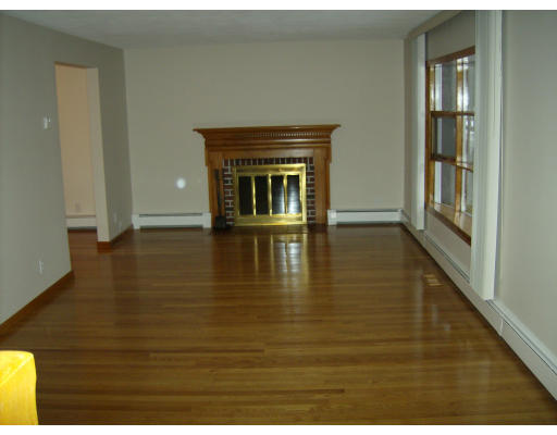 37 Donald Road Burlington, MA 01803 - Photo 4 of 8 Gallery Image 4