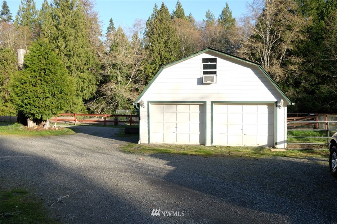 4018 Libby Road Northeast Olympia, WA 98506 - Photo 4 of 24 Gallery Image 4