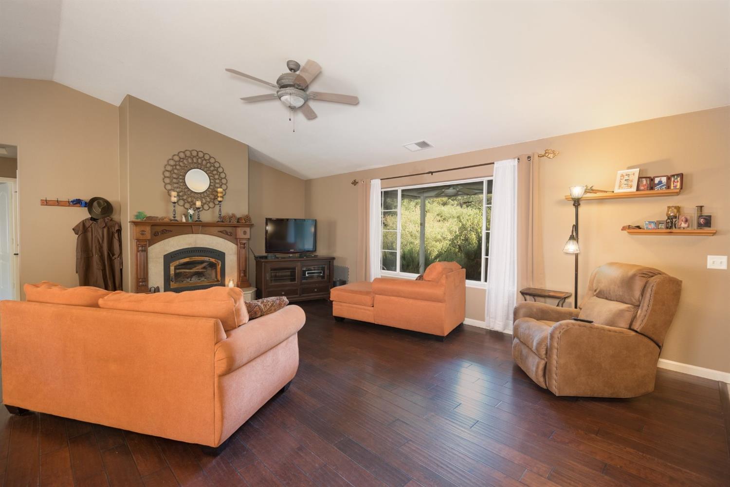 32271 Sunset Ridge Road West Coarsegold, CA 93614 - Photo 16 of 40 Gallery Image 16
