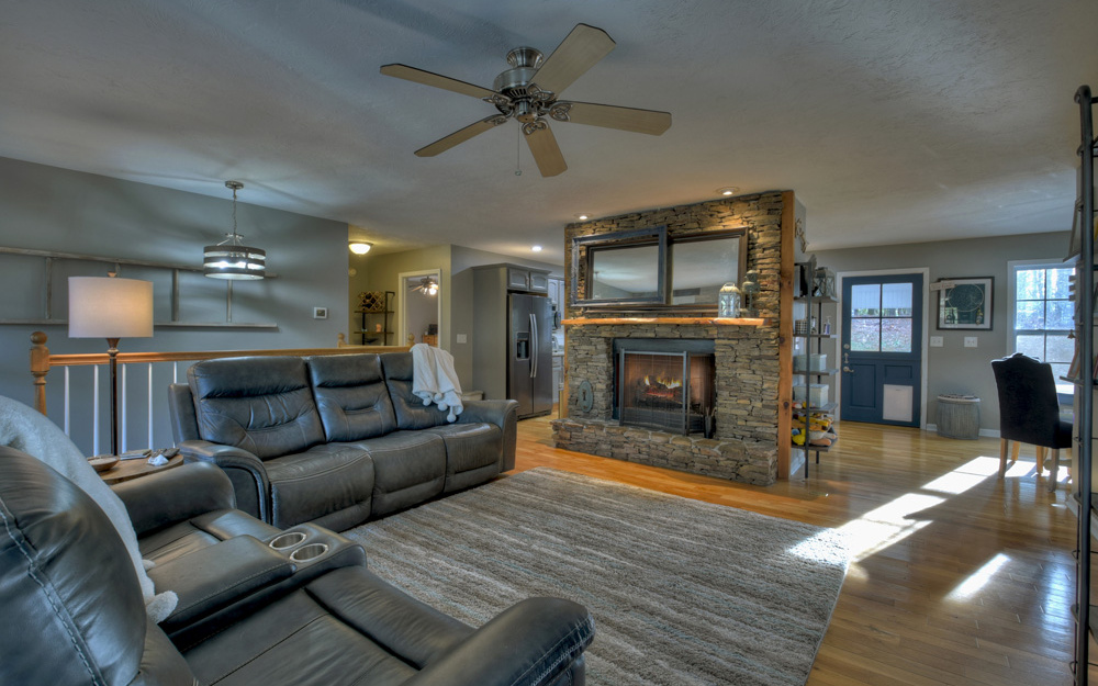 404 John's Ridge Road Blue Ridge, GA 30513 - Photo 4 of 4 Additional View