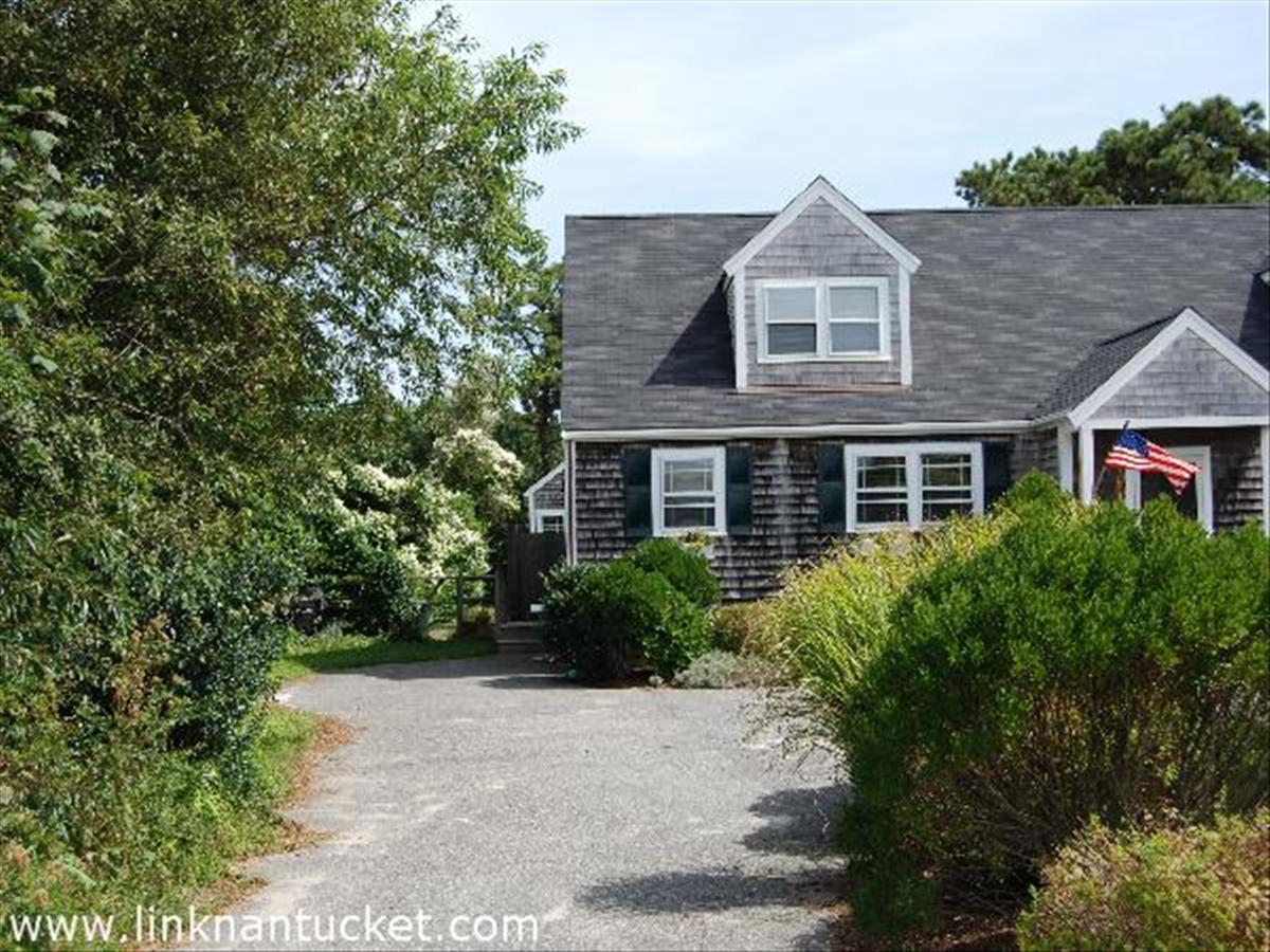 82 Surfside Road Nantucket, MA 02554 - Photo 10 of 22 Gallery Image 10