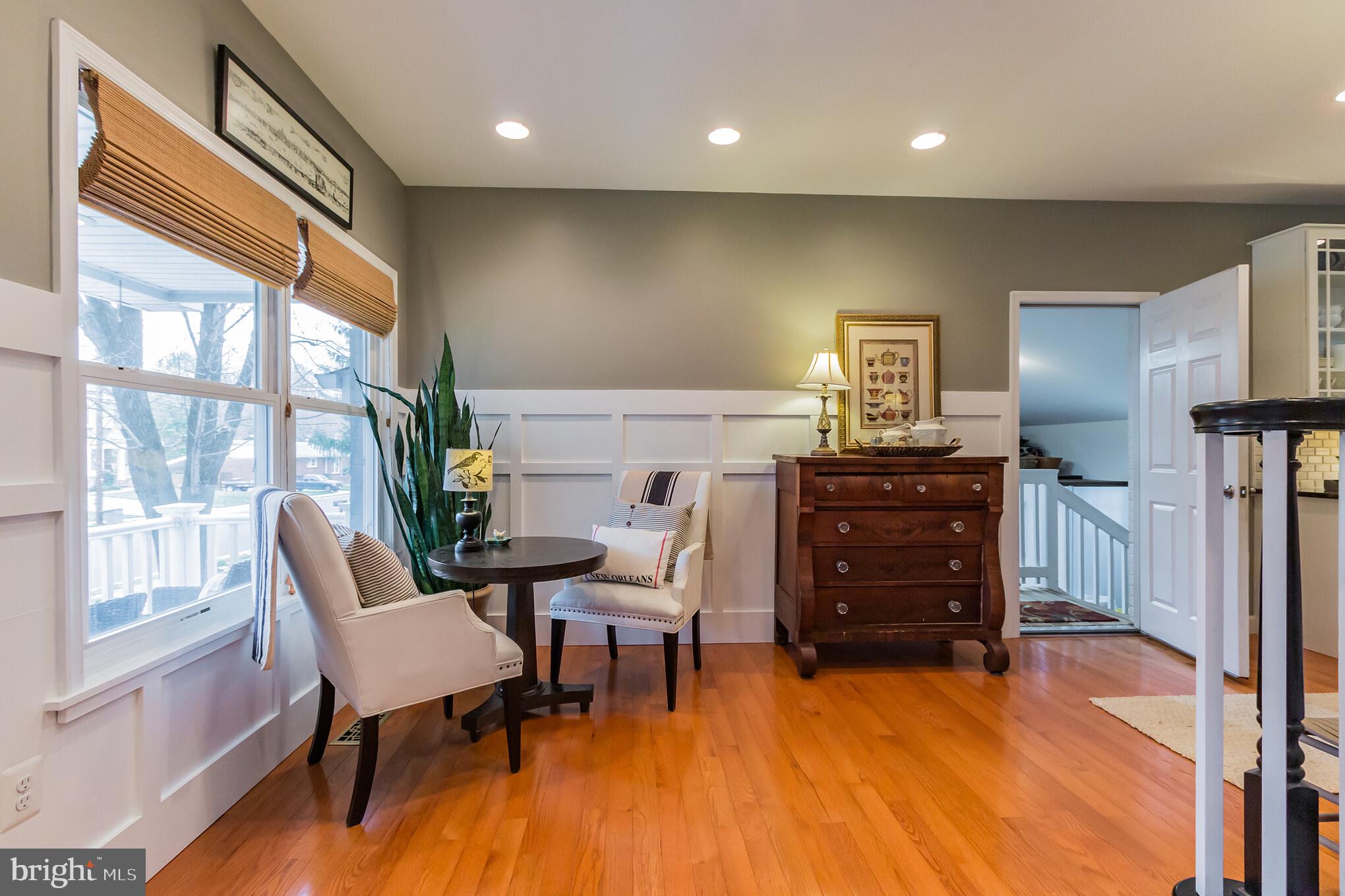 506 Moorefield Road Southwest Vienna, VA 22180 - Photo 4 of 30 Gallery Image 4
