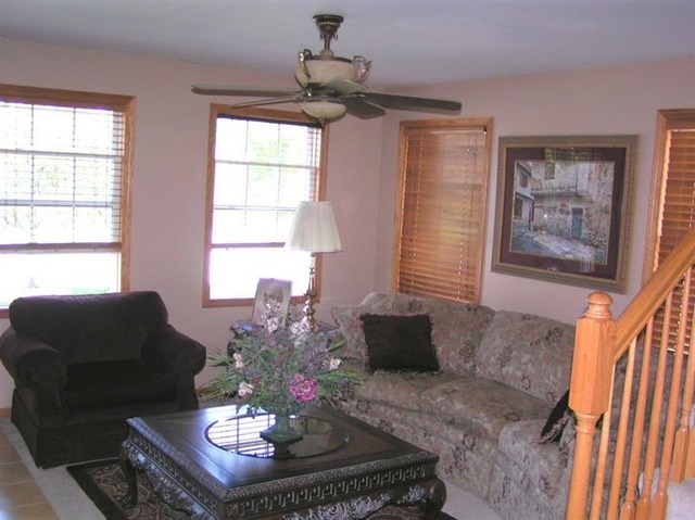 9779 Robinson Street Dyer, IN 46311 - Photo 5 of 24