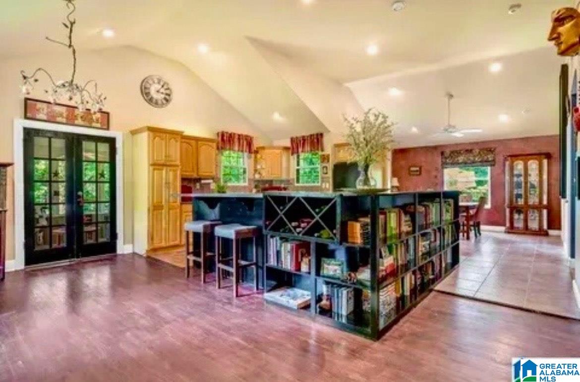 1735 Saulter Road Homewood, AL 35209 - Photo 4 of 53 Gallery Image 4