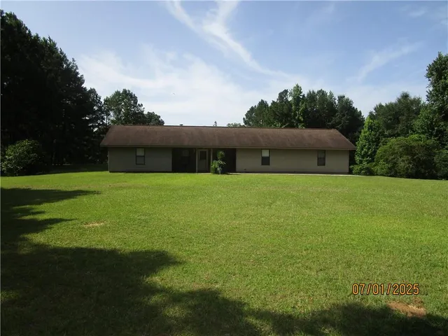 $218,000 | 1003 Dyson Creek Road, Pollock, LA 71467