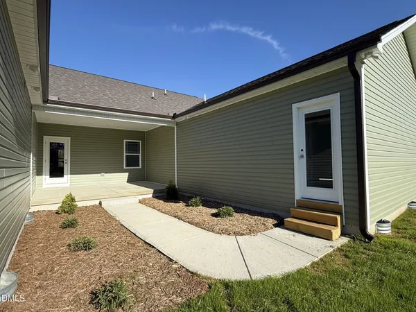 $469,900 | 70 Hot Spgs Way, Benson, NC 27504