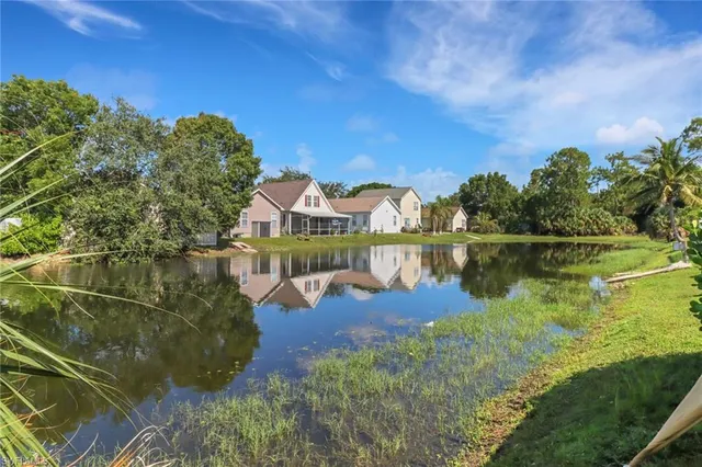 $365,000 | 398 Leawood Circle, Naples, FL 34104