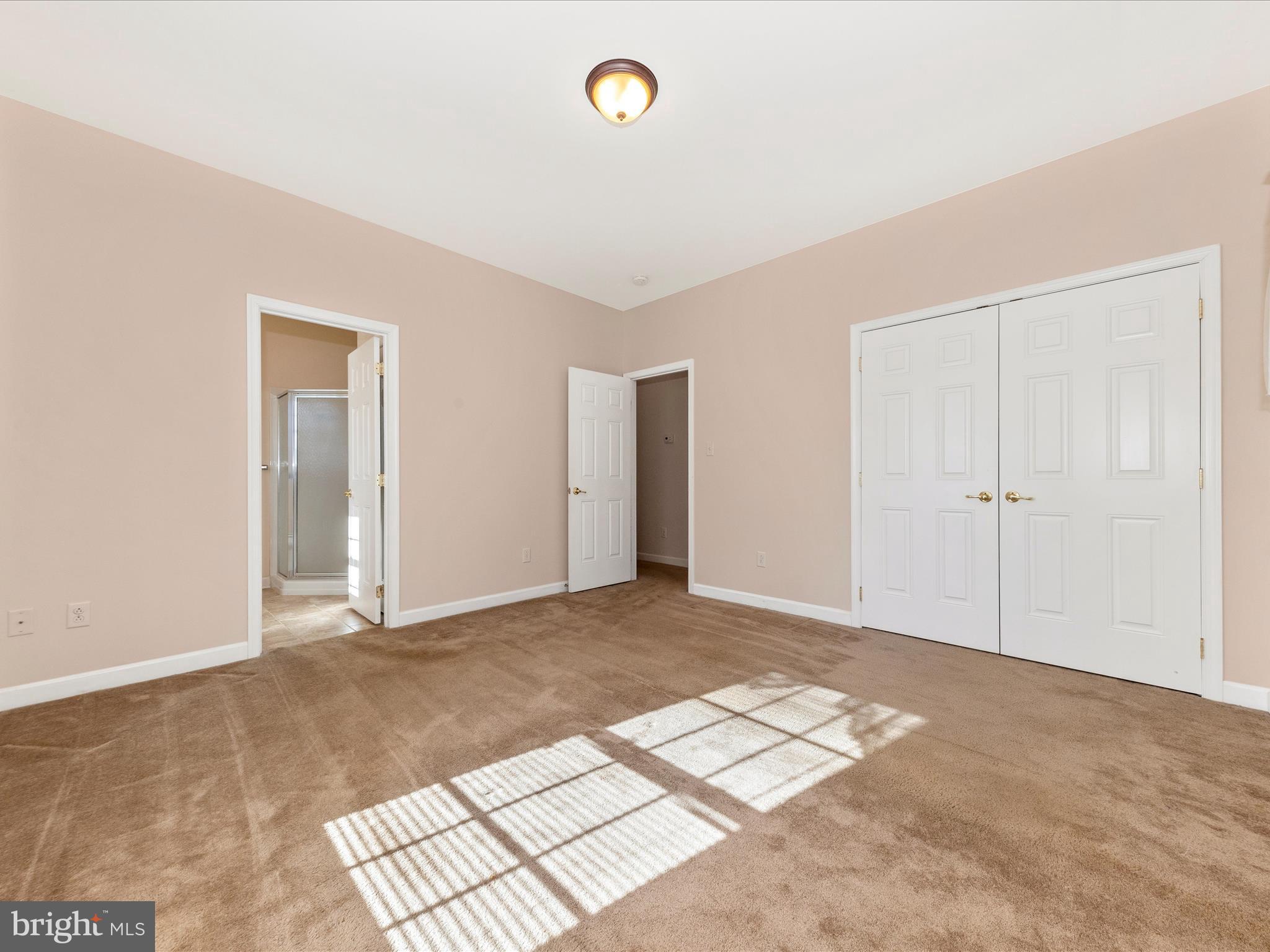 10 Wakefield Road Hagerstown, MD 21740 - Photo 20 of 45 Primary Bedroom