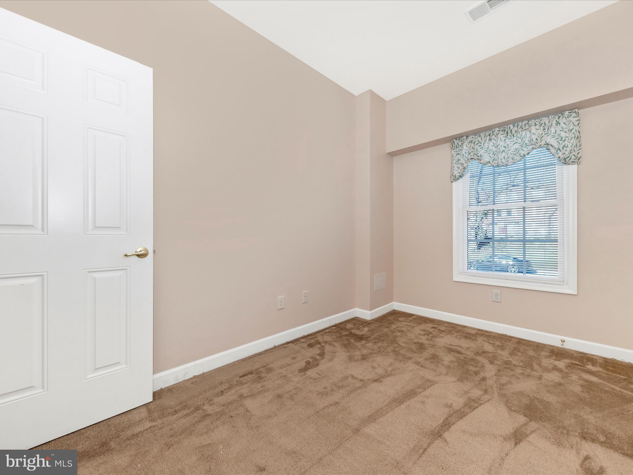 10 Wakefield Road Hagerstown, MD 21740 - Photo 25 of 45 Bedroom 2