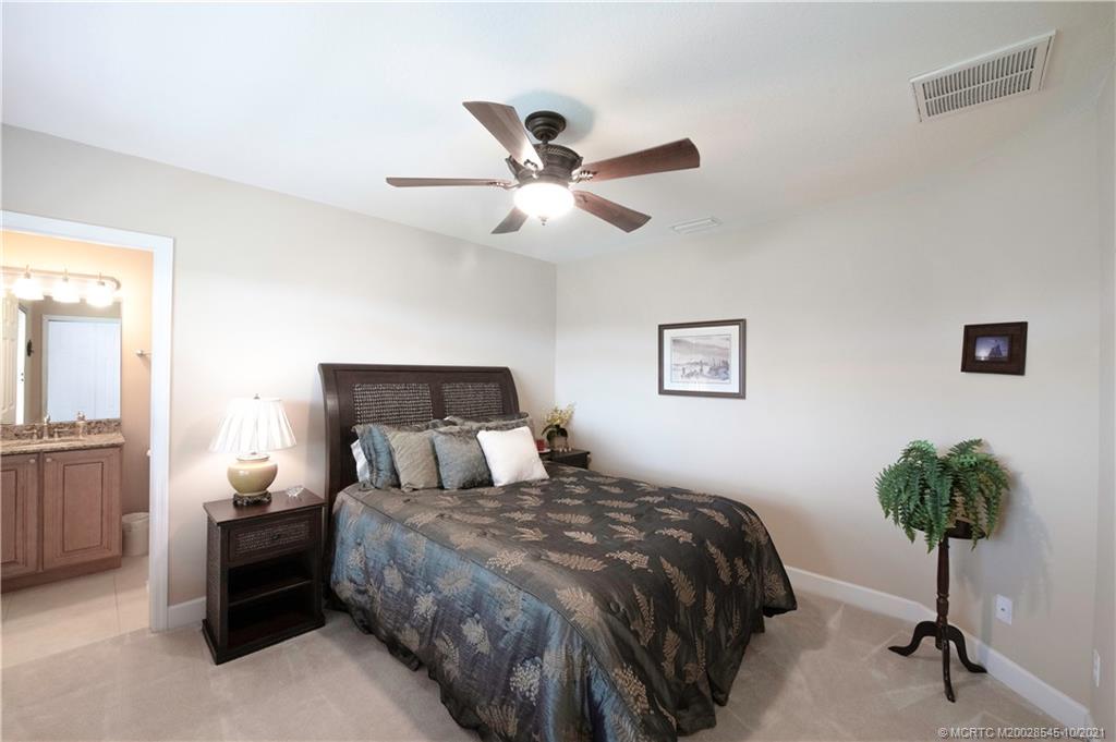 532 Southwest Akron Avenue Stuart, FL 34994 - Photo 34 of 46 EnSuite upstairs