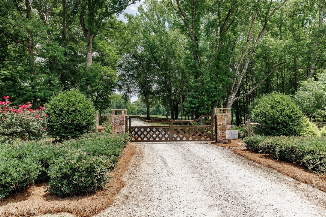 1111 Hale Road Watkinsville, GA 30677 - Photo 4 of 74