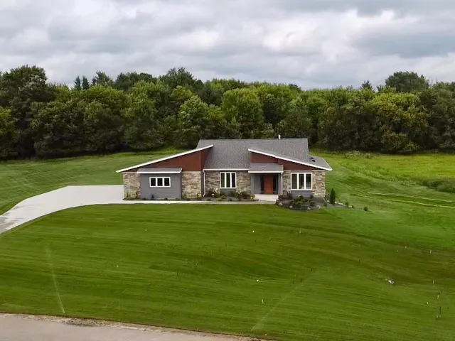 $1,285,000 | 1713 Boelter Estates Drive Northwest, Rochester, MN 55901