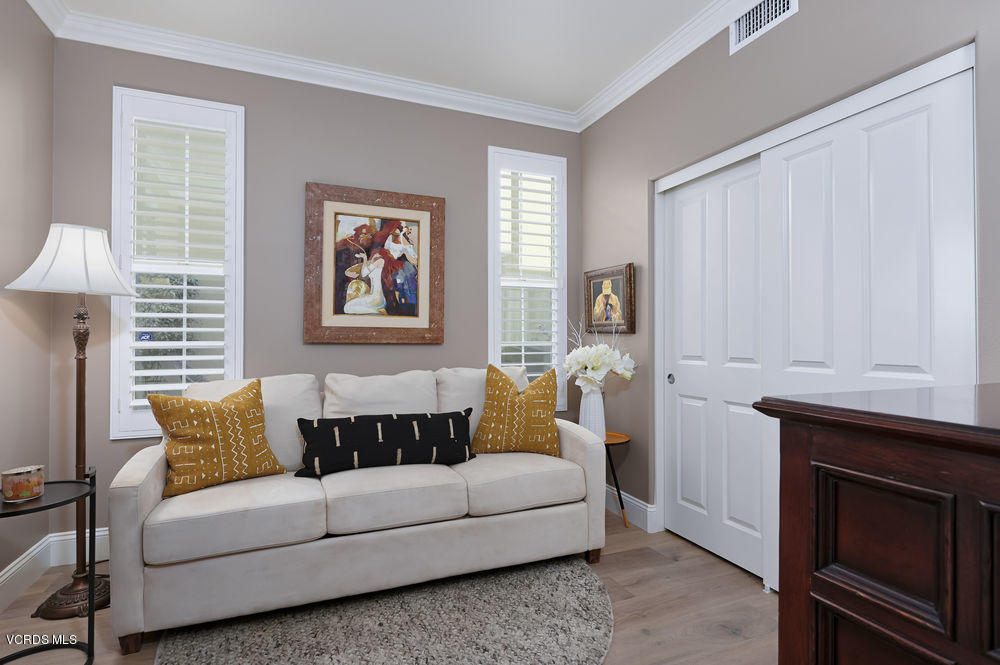 372 Calistoga Road Camarillo, CA 93010 - Photo 11 of 36 a living room with furniture and a fireplace