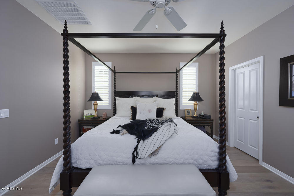 372 Calistoga Road Camarillo, CA 93010 - Photo 18 of 36 a bedroom with bed and window