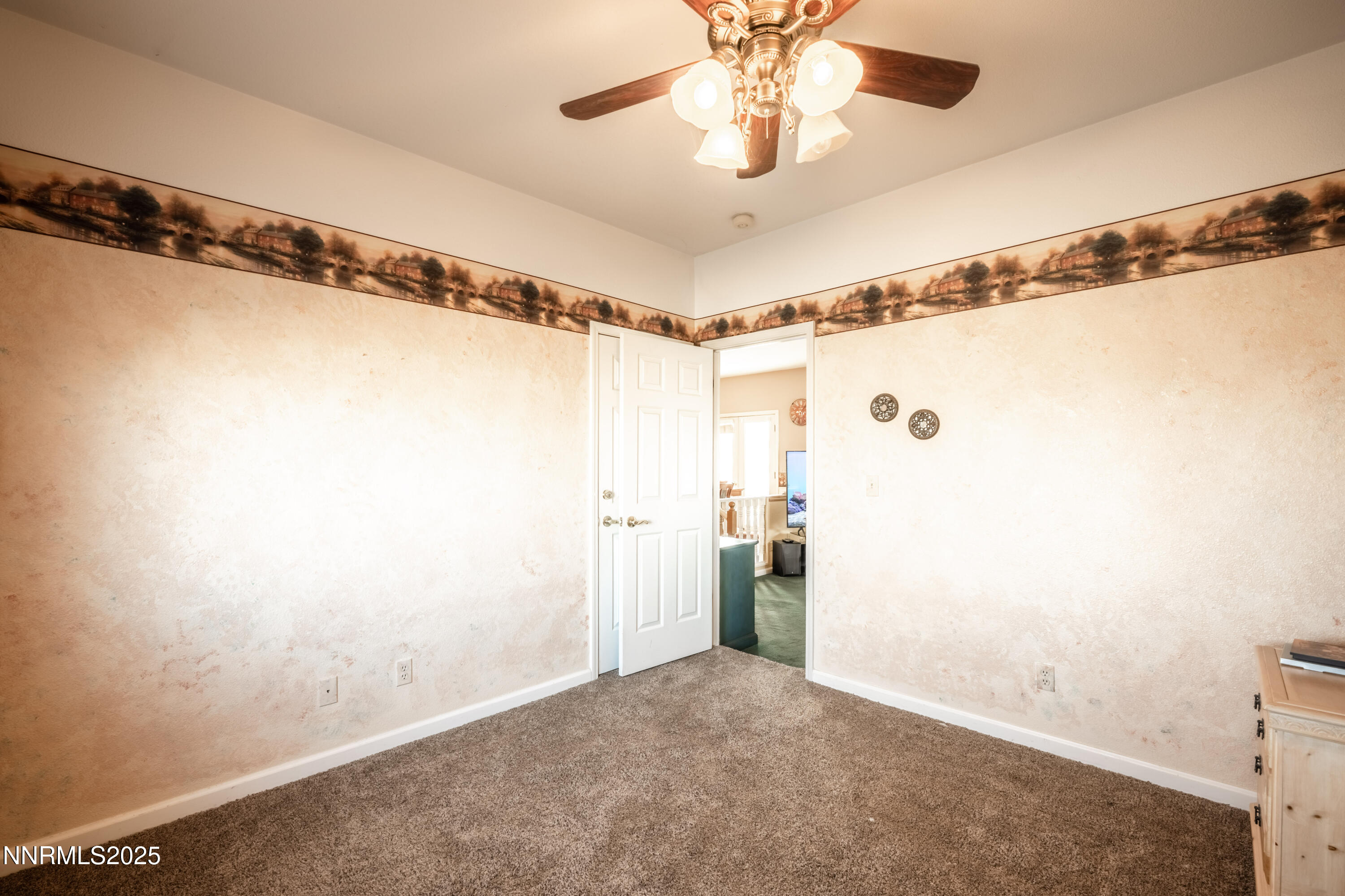 955 Carol Way Fernley, NV 89408 - Photo 27 of 51 955 Carol way downstair bedroom