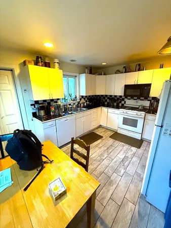 $5,600 | 3 Paige Avenue, Unit 1, Boston, MA 02127