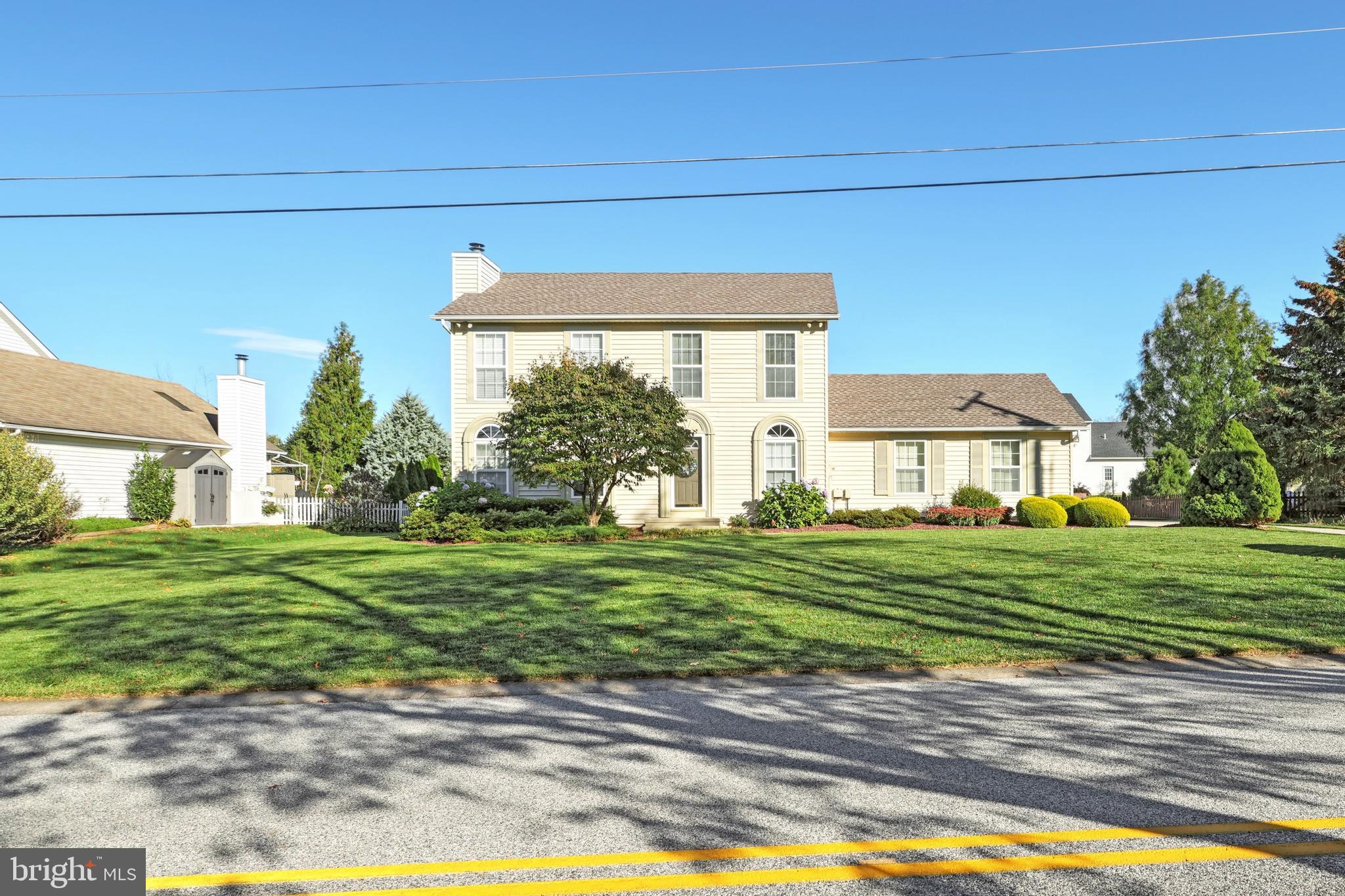 3005 Raintree Road York, PA 17404 - Photo 3 of 38 Gallery Image 3