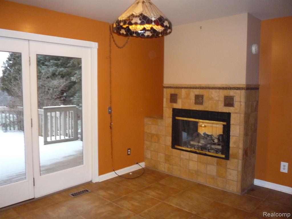 1423 Rillview Court Metamora, MI 48455 - Photo 6 of 62