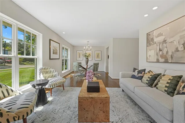 $699,000 | 9531 Vinewood Drive, Dallas, TX 75228