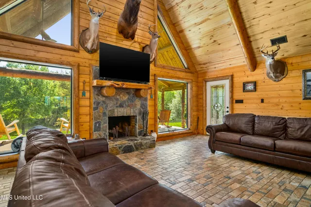 $580,000 | 264 McCarthy Road, Jonesville, LA 71343