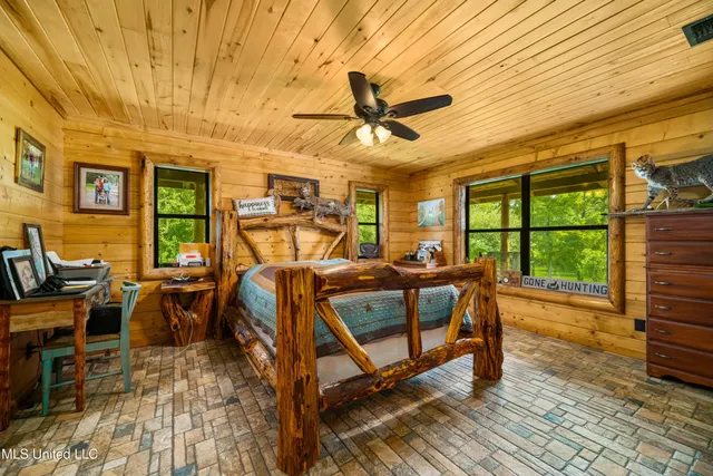 $580,000 | 264 McCarthy Road, Jonesville, LA 71343