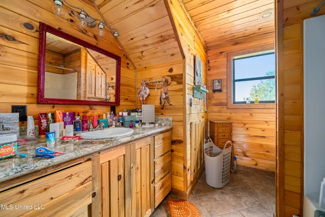 $580,000 | 264 McCarthy Road, Jonesville, LA 71343