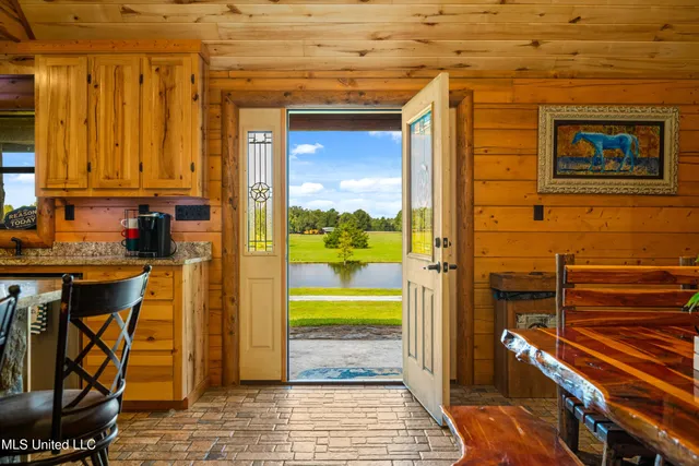 $580,000 | 264 McCarthy Road, Jonesville, LA 71343