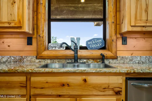 $580,000 | 264 McCarthy Road, Jonesville, LA 71343