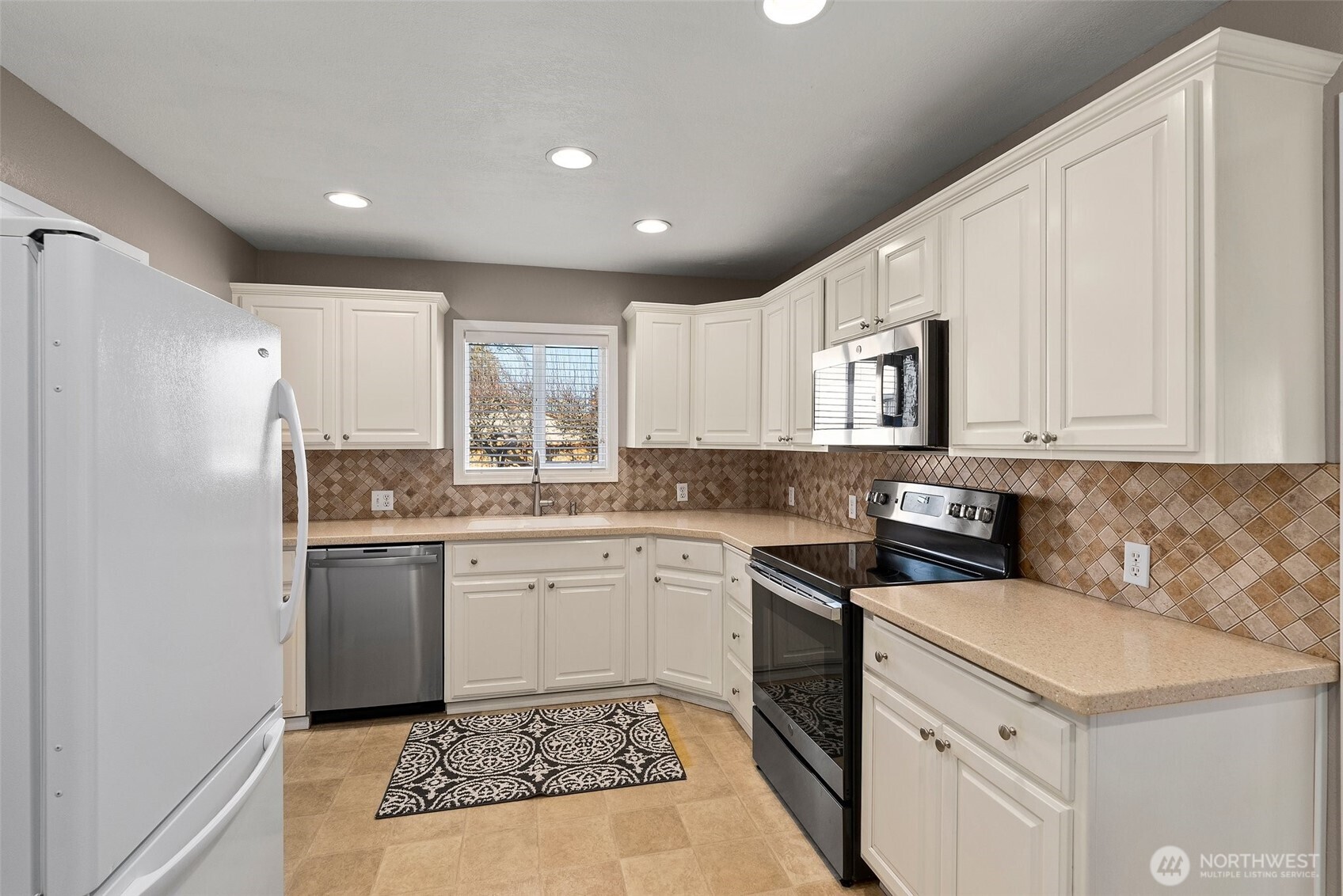 2803 Foron Road Centralia, WA 98531 - Photo 11 of 37 Gallery Image 11