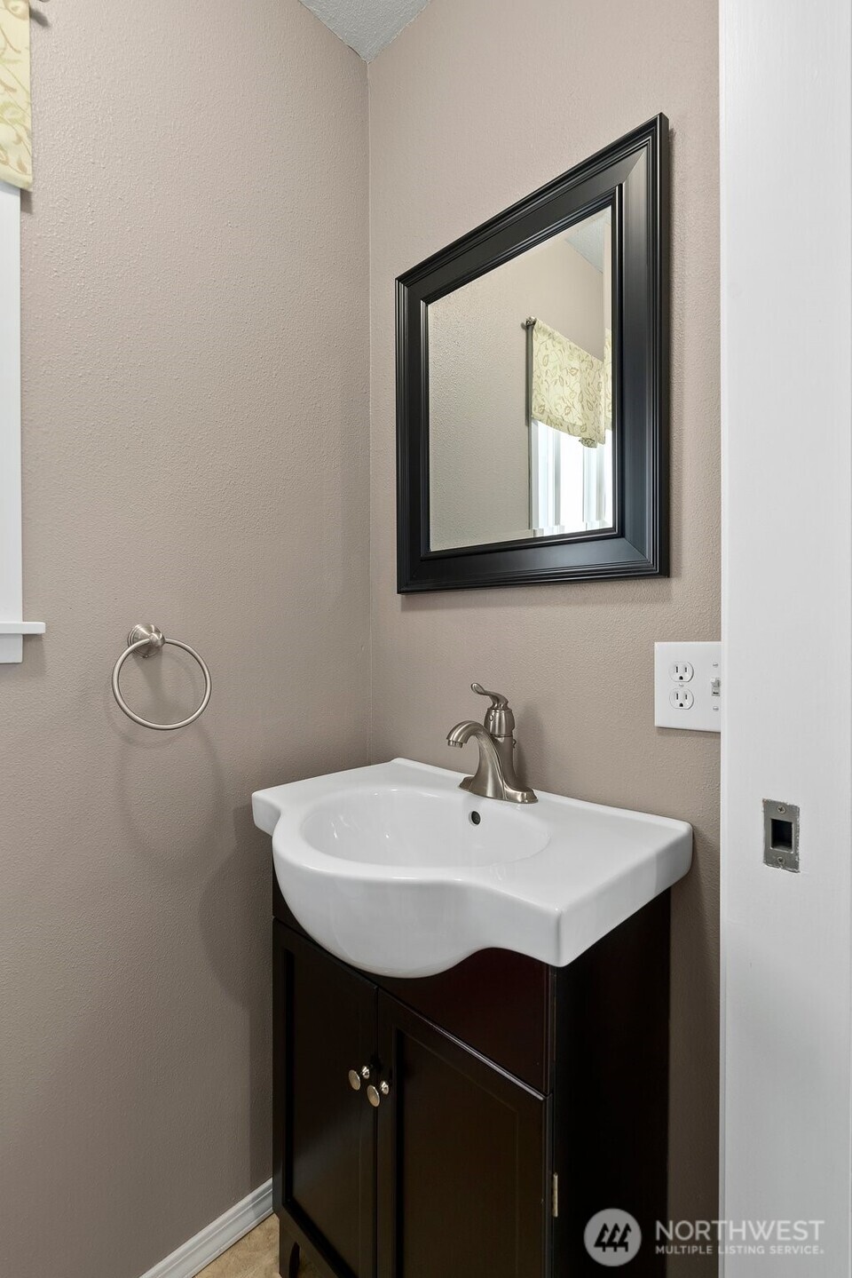 2803 Foron Road Centralia, WA 98531 - Photo 30 of 37 Gallery Image 30