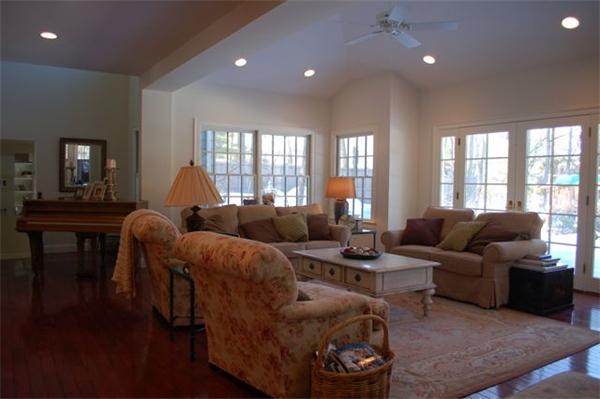 195 Boston Post Road Weston, MA 02493 - Photo 3 of 29