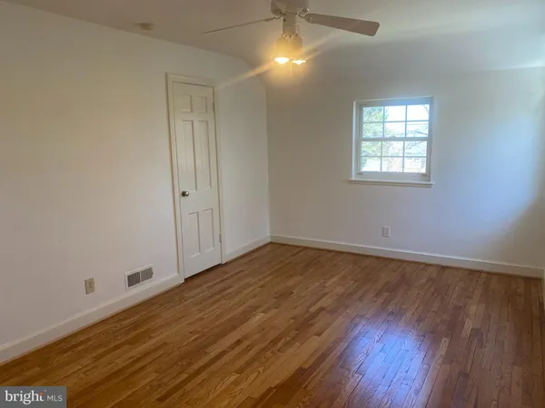 $4,500 | 716 North Overlook Drive, Alexandria, VA 22305