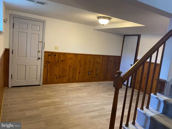 $4,500 | 716 North Overlook Drive, Alexandria, VA 22305