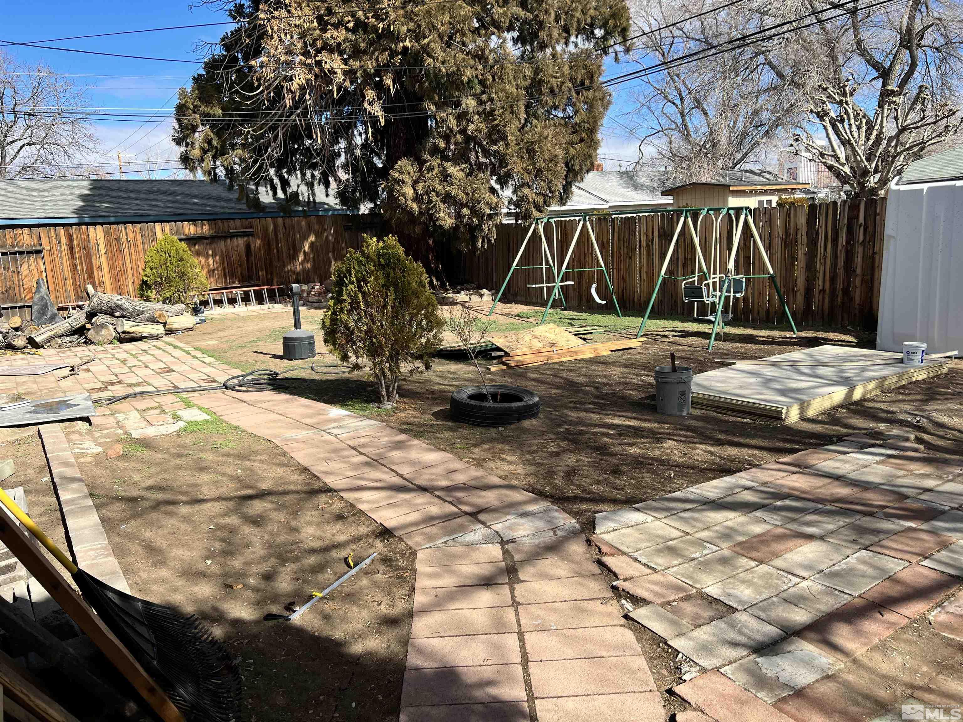 908 Lester Avenue Reno, NV 89502 - Photo 35 of 35 a view of backyard of the house