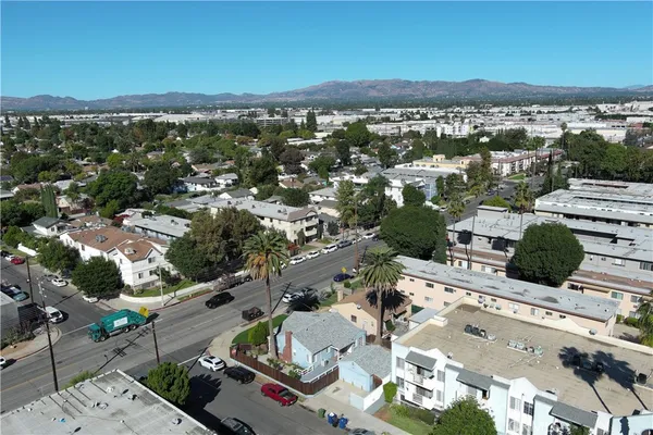 $799,000 | 7402 Haskell Avenue, Van Nuys, CA 91406