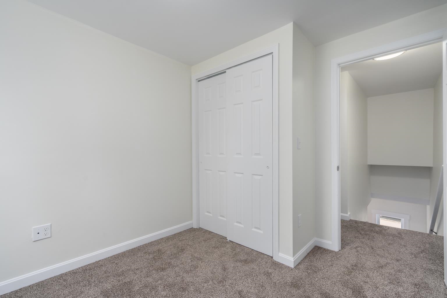 12 Green Street Rochester, NH 03868 - Photo 14 of 27