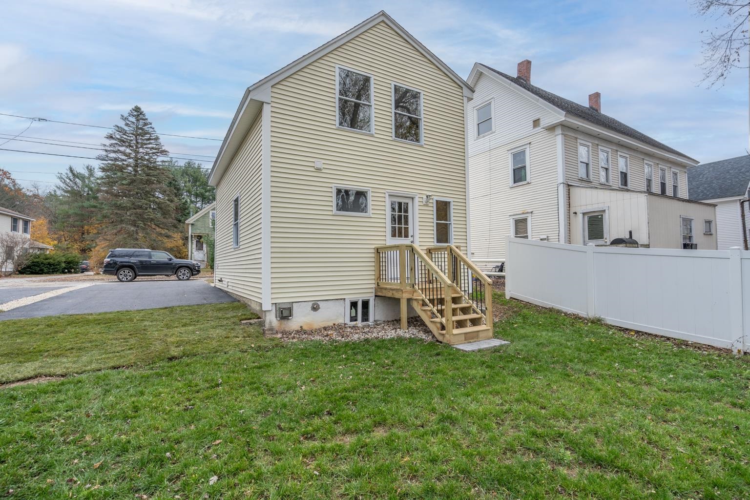 12 Green Street Rochester, NH 03868 - Photo 27 of 27