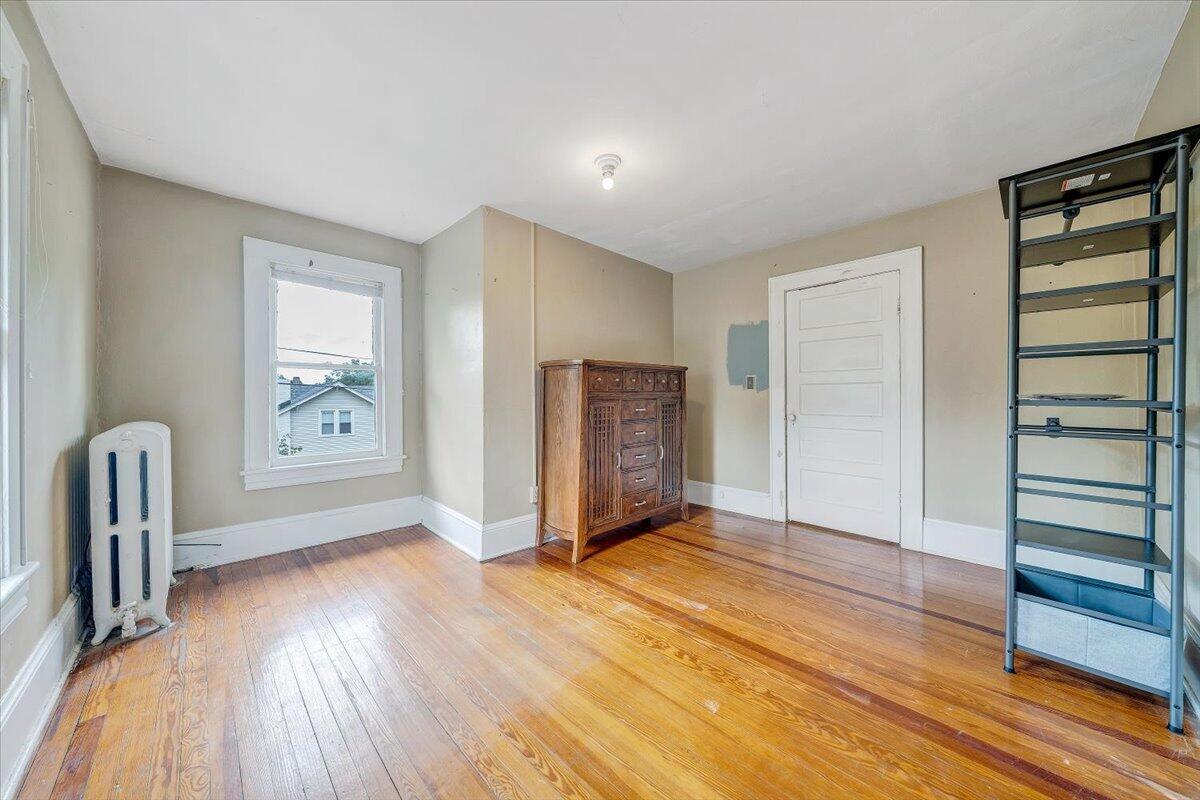 1002 Howbert Avenue Southwest Roanoke, VA 24015 - Photo 18 of 29 27-MIB01542-R5