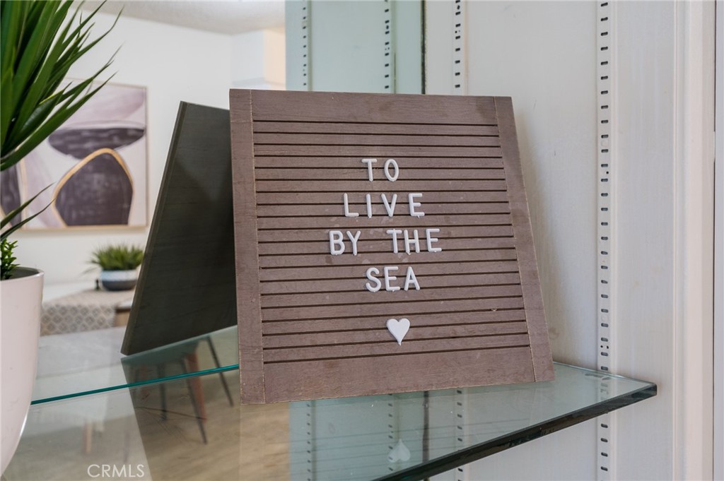 565 Esplanade, Unit 104 Redondo Beach, CA 90277 - Photo 14 of 42 a view of entryway