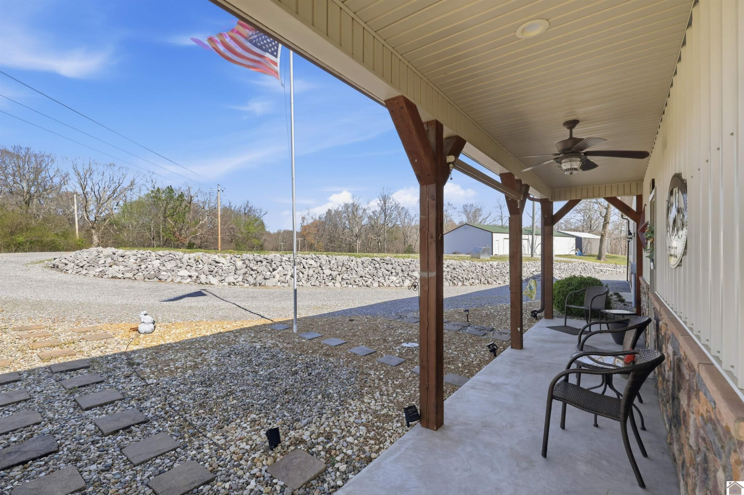 1730 Liberty Road Murray, KY 42071 - Photo 6 of 47 Photo 6