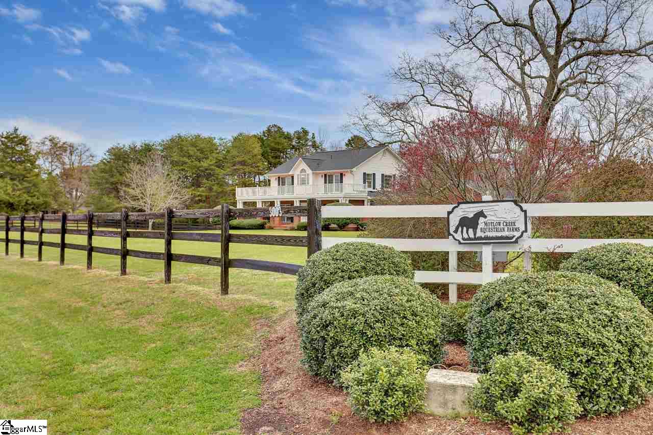 3003 Motlow Creek Road Campobello, SC 29322 - Photo 4 of 32