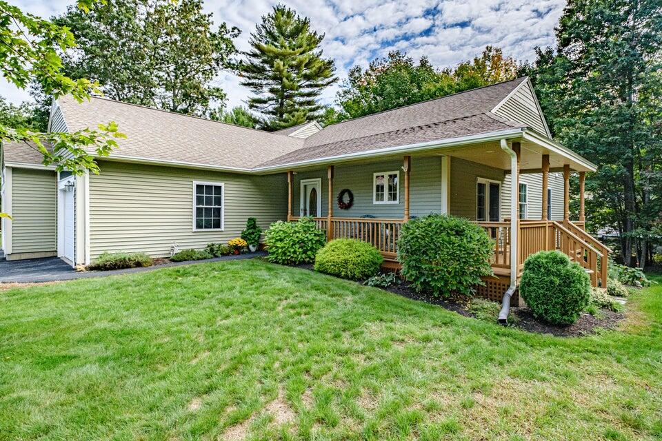 4 Paxton Way, Unit 4 Windham, ME 04062 - Photo 6 of 51 20211007145436705216000000-o