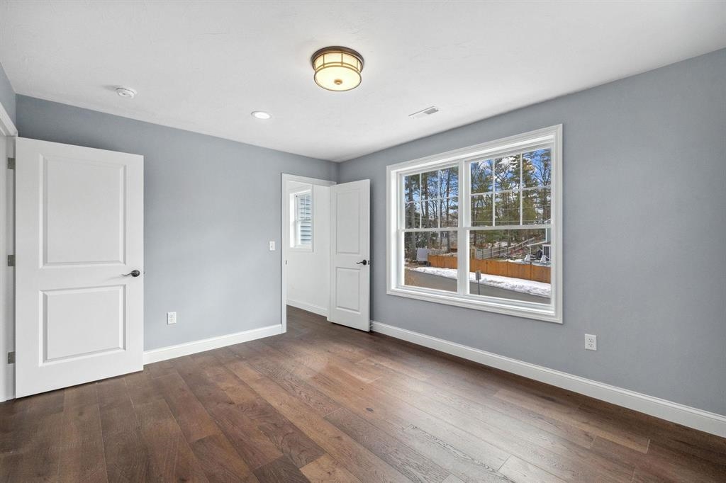 7 Buker Street Nashua, NH 03064 - Photo 6 of 13