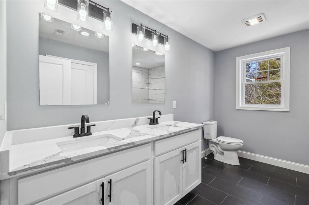 7 Buker Street Nashua, NH 03064 - Photo 8 of 13