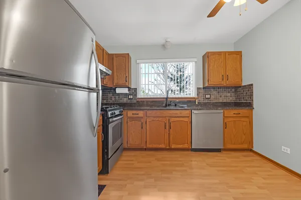 $259,900 | 2031 Windemere Circle, Schaumburg, IL 60169