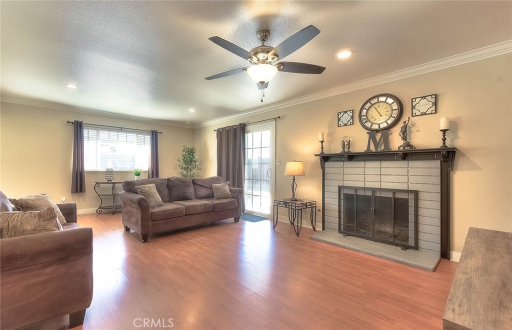 8723 Larkin Court Riverside, CA 92503 - Photo 6 of 35