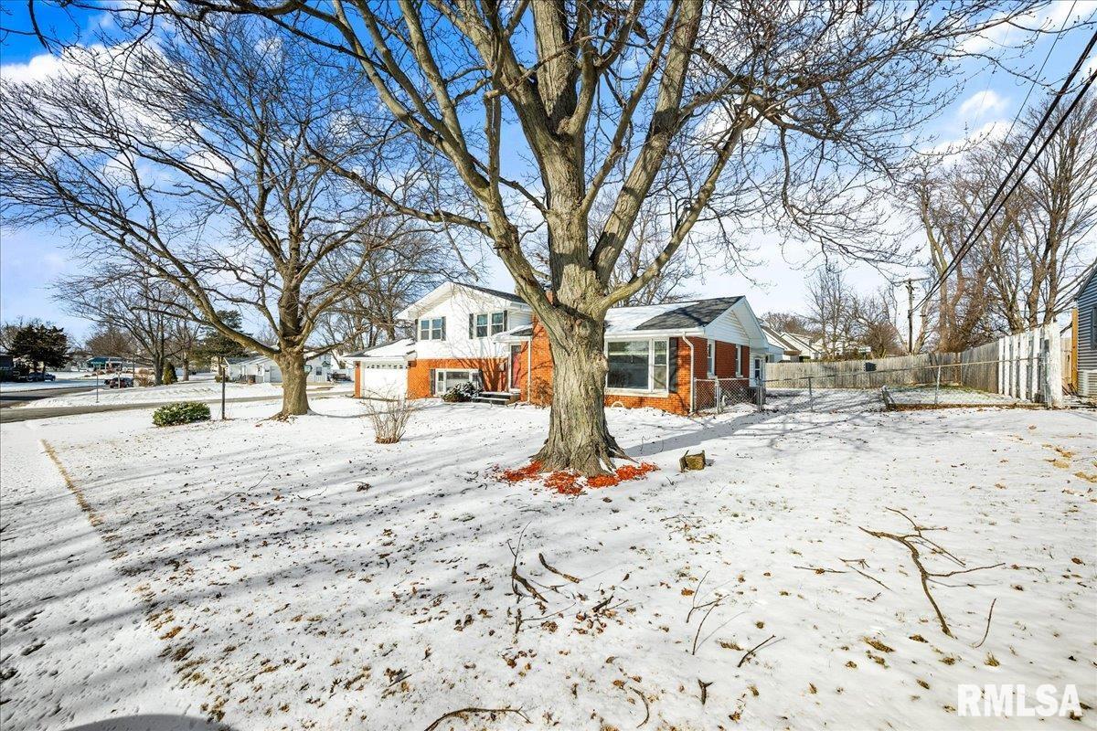 407 Devonshire Road Washington, IL 61571 - Photo 24 of 45 Gallery Image 24
