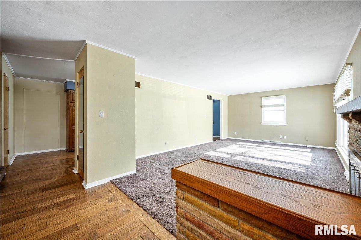 407 Devonshire Road Washington, IL 61571 - Photo 4 of 45 Gallery Image 4