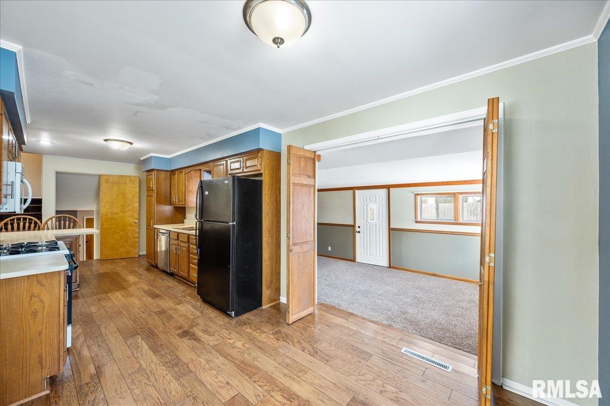 407 Devonshire Road Washington, IL 61571 - Photo 7 of 45 Gallery Image 7